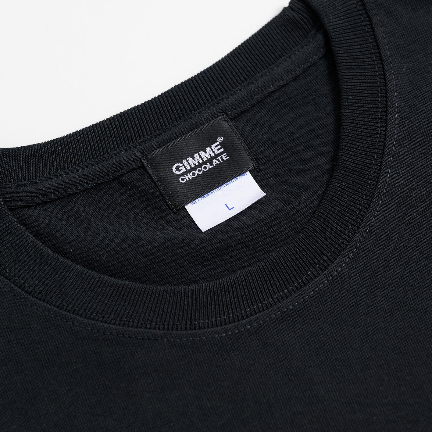 GIMME CHOCOLATE original “Kuro-Gacha“T-shirt